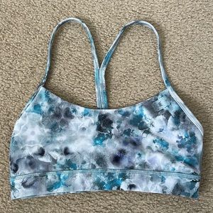 Lululemon Flow Y Nulu Bra
